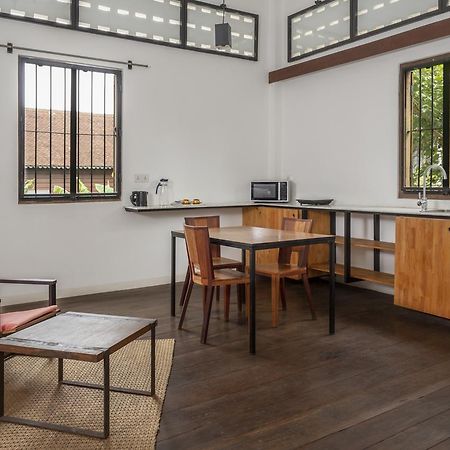 Pages Rooms Hotel Siem Reap Esterno foto