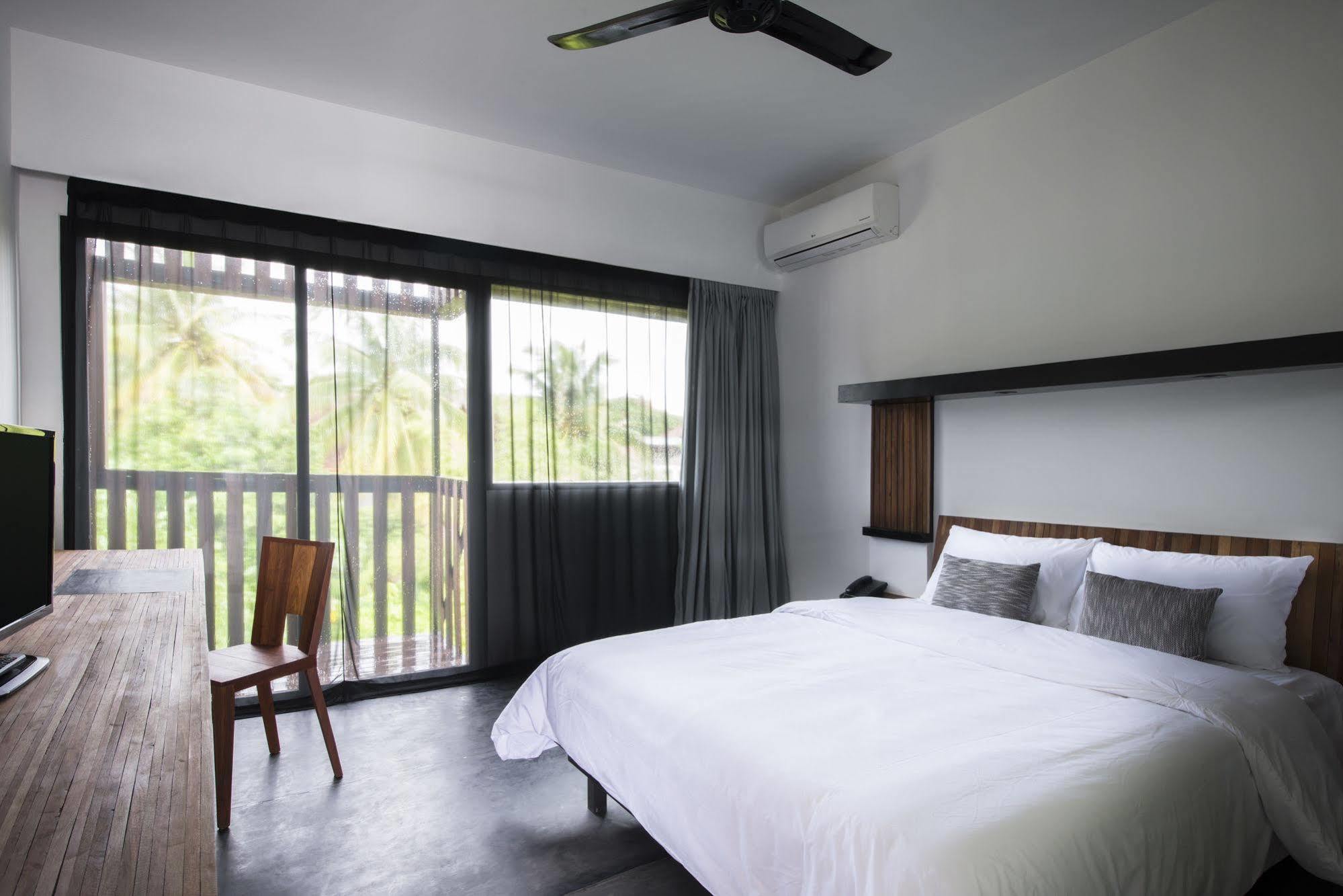 Pages Rooms Hotel Siem Reap Esterno foto